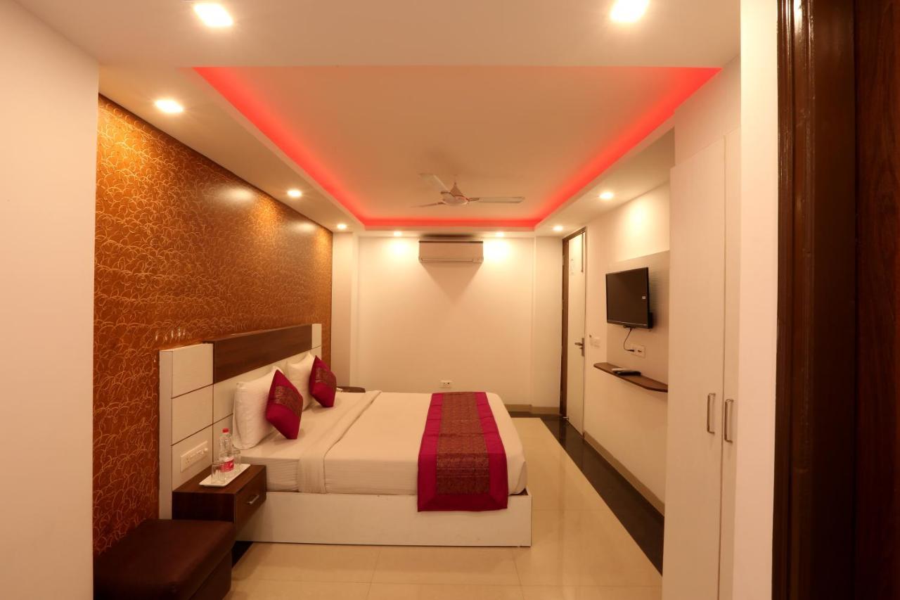 Hotel Ark Wood New Delhi Exterior foto
