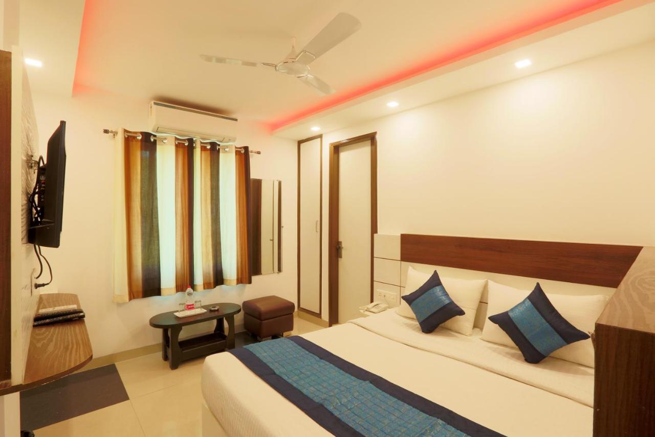 Hotel Ark Wood New Delhi Exterior foto