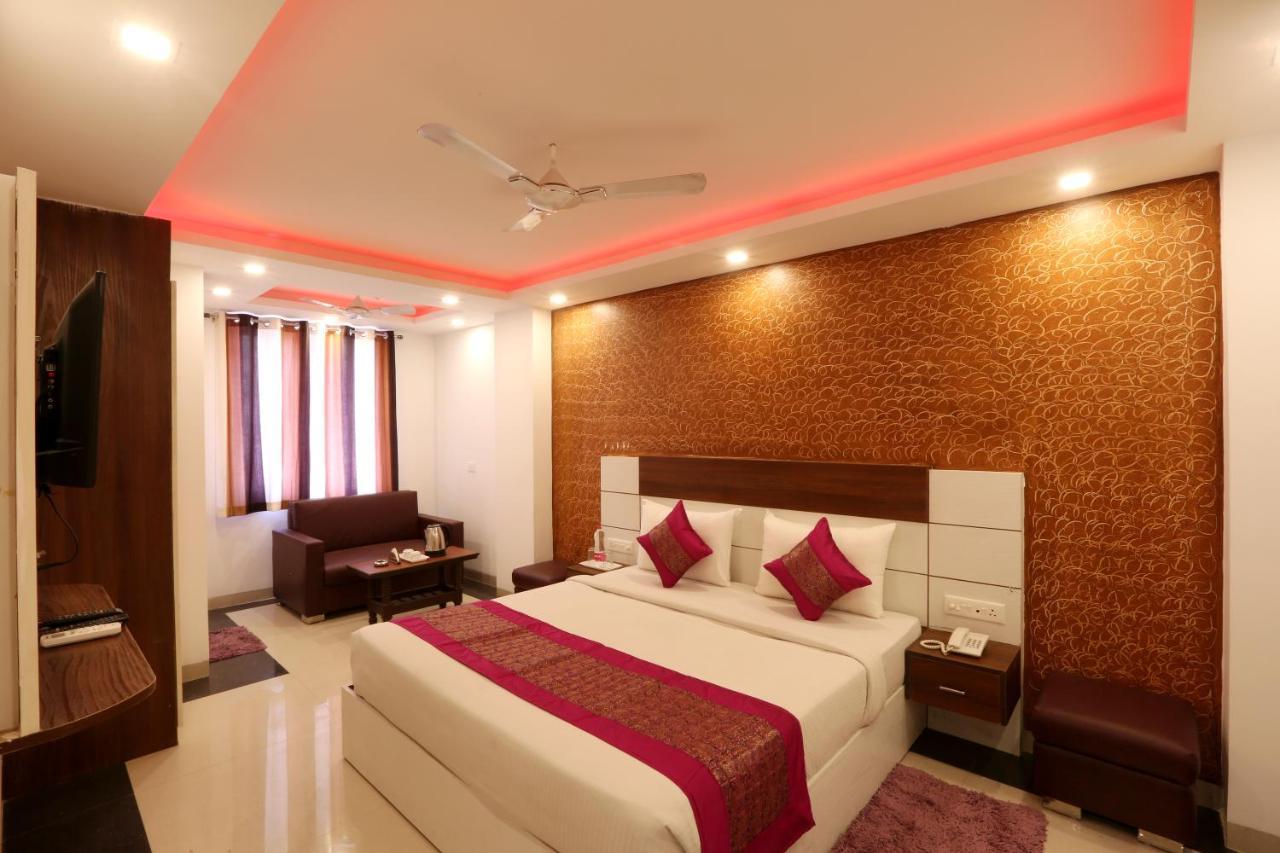 Hotel Ark Wood New Delhi Exterior foto