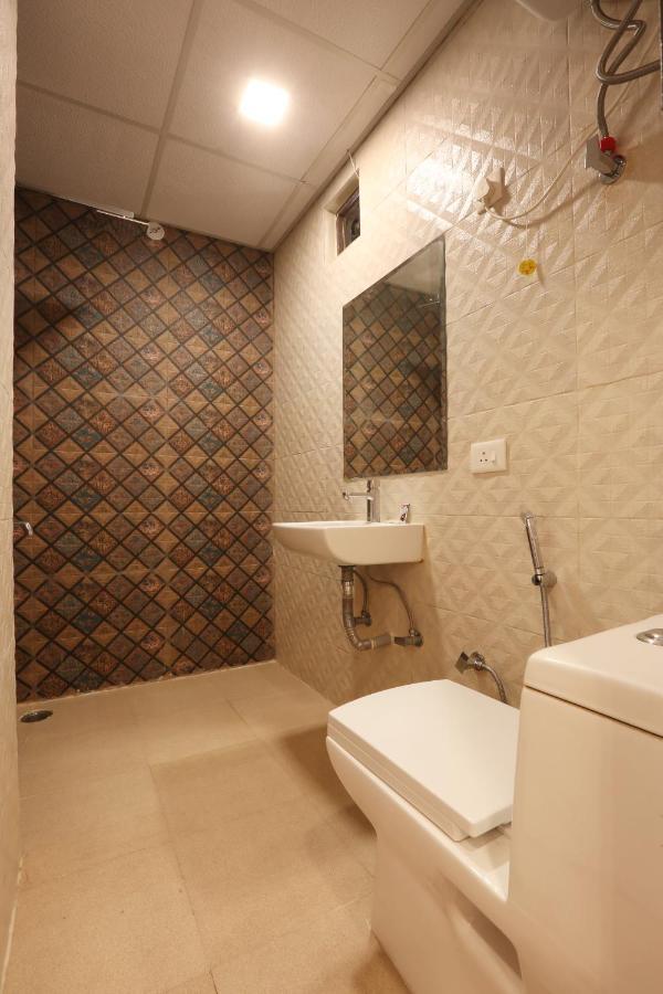 Hotel Ark Wood New Delhi Exterior foto